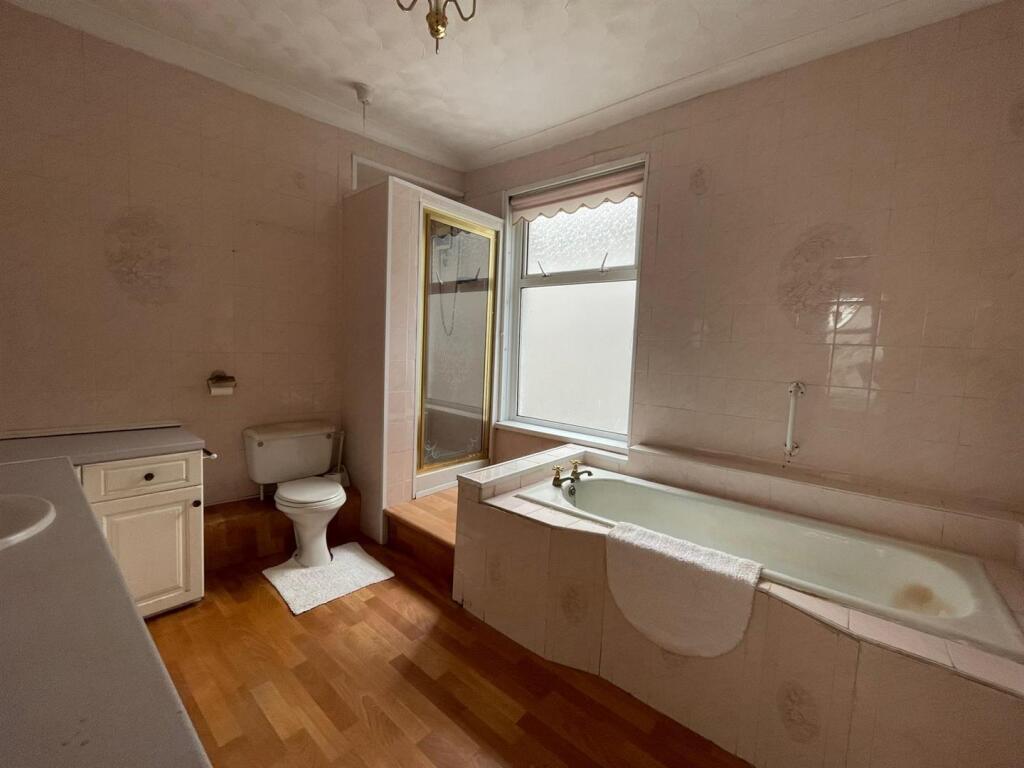 WhatsApp Image 2025-08-26 at 15.04.27_d9c94285.jpg