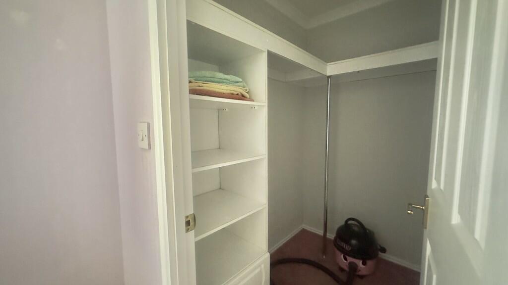 3000D749-A1F7-4AA...