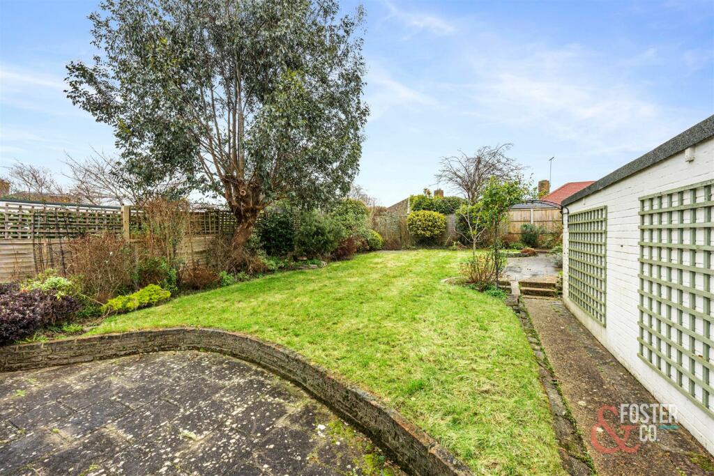 Manor Way, 11_015.jpg