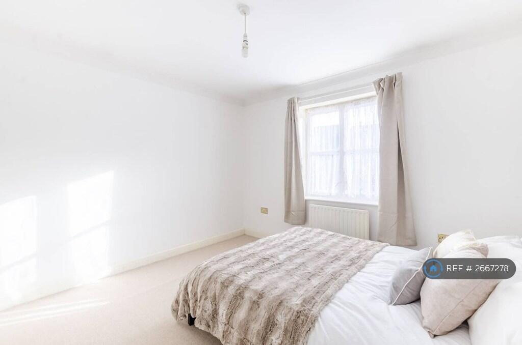 Double Bedroom 1