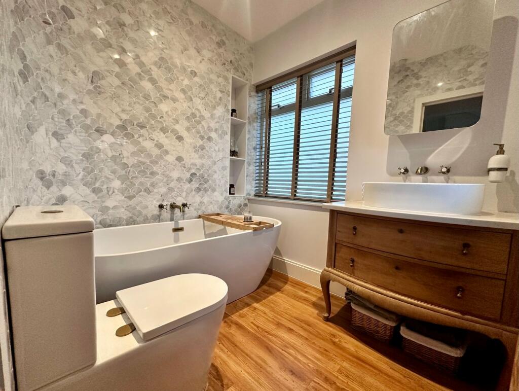 First Floor Bathroom