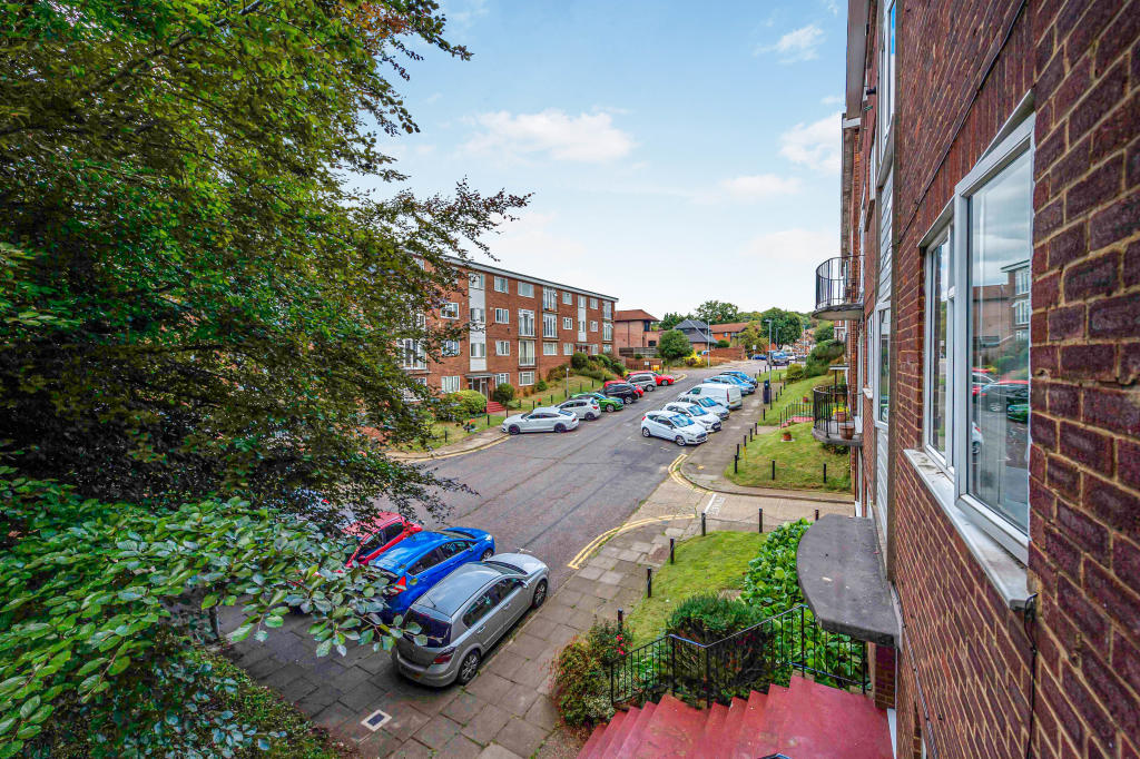 Site Front