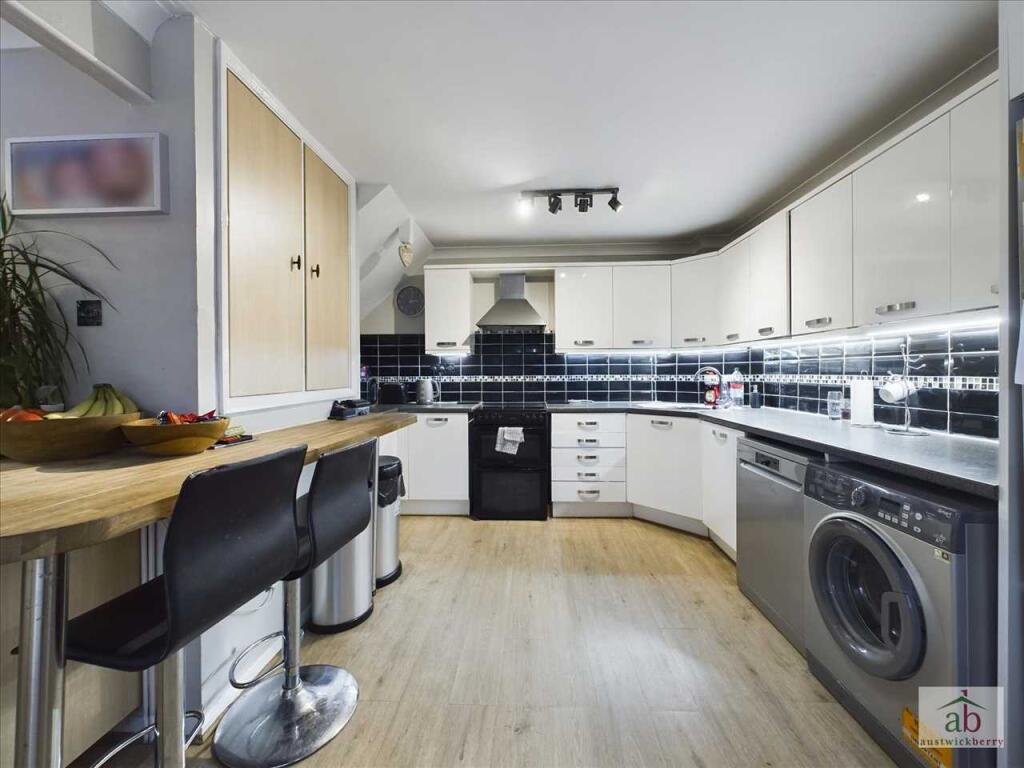 Kitchen/diner/Family