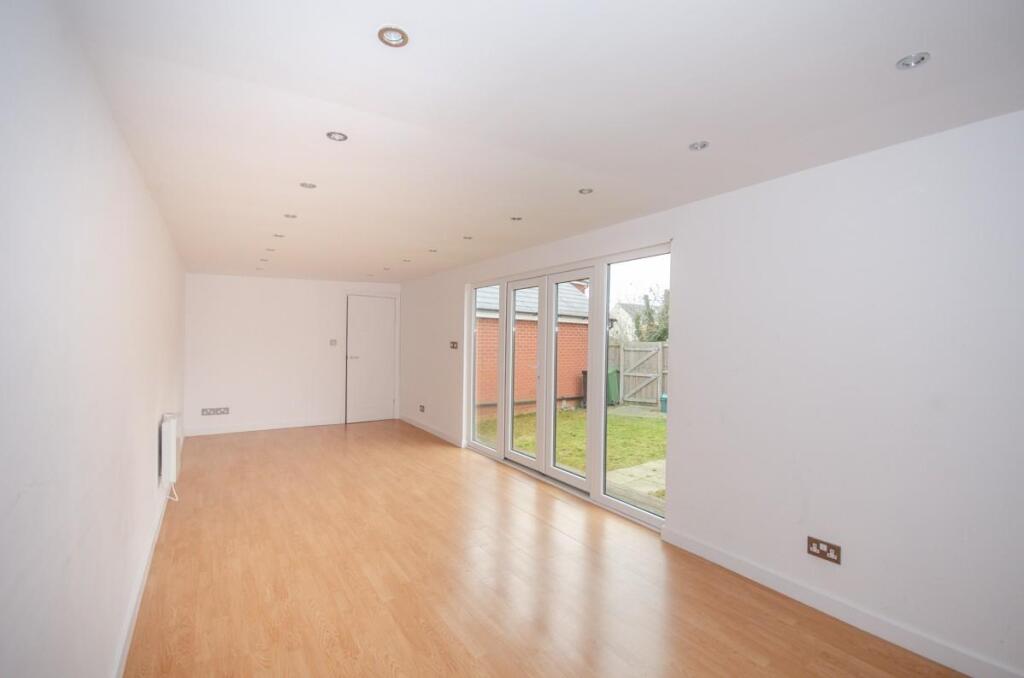 Garden room pic 2.jpg