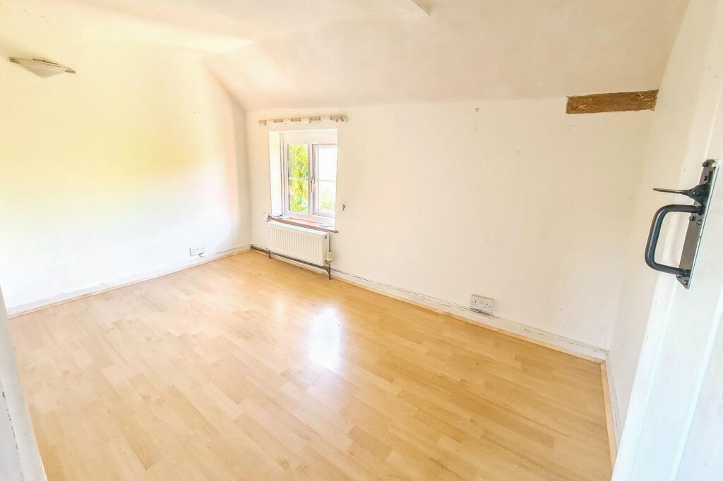 Pear Tree Cottage, Kirstead, Norfolk, NR15 1EA