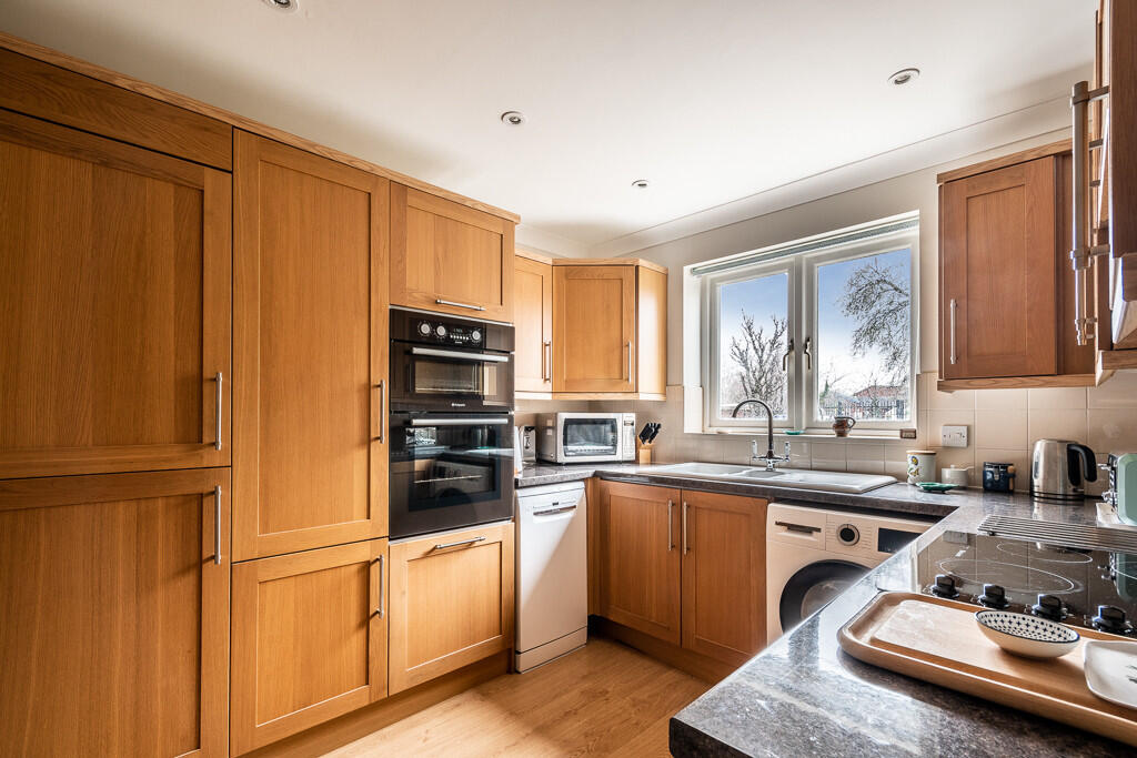 14 Orchard Way - ...