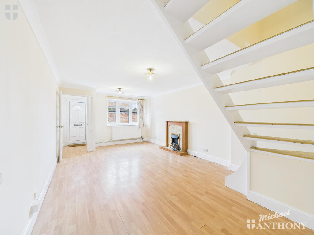 CAM03218G0-PR0761-STILL006