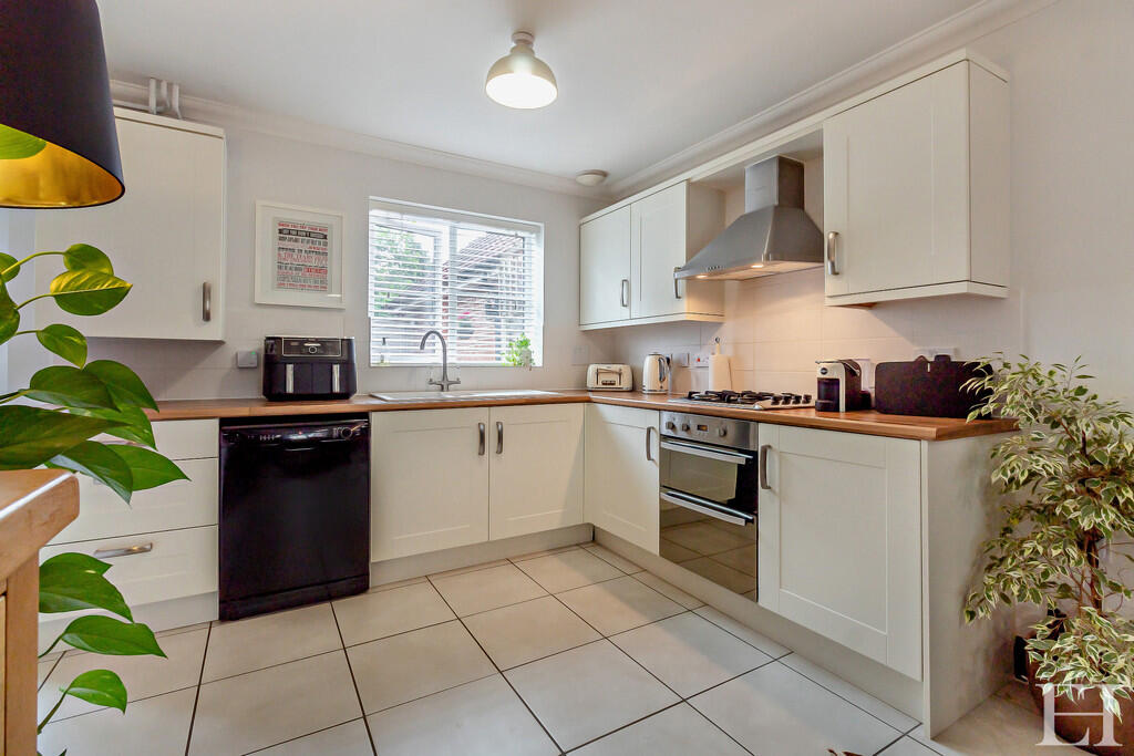 8659646-interiorW...