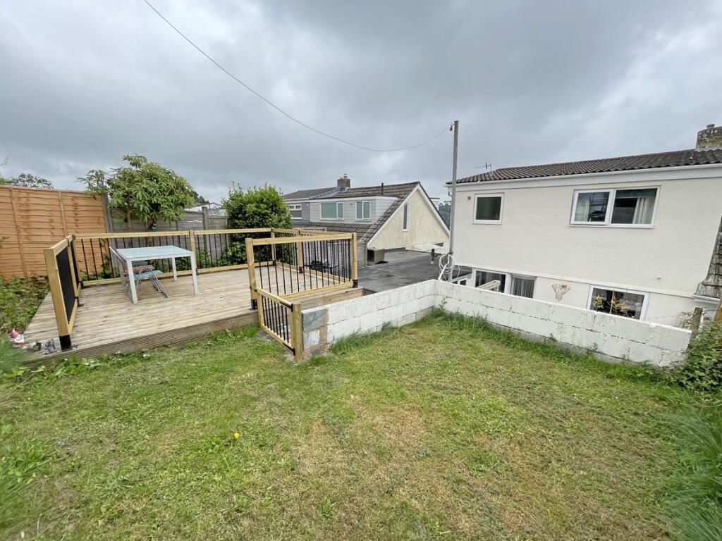 Dudley Gardens 19 NEW Garden 2.jpg