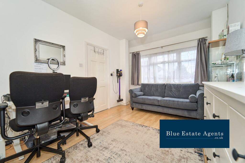 Ground Floor Bedroom/Study