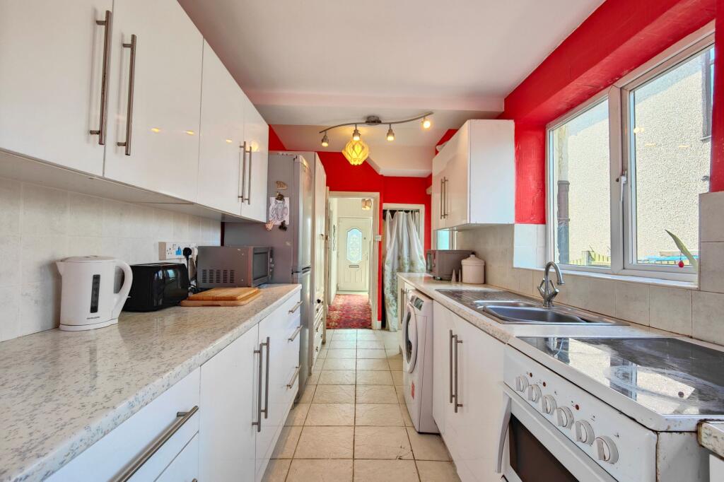 Light, Bright Kitchen