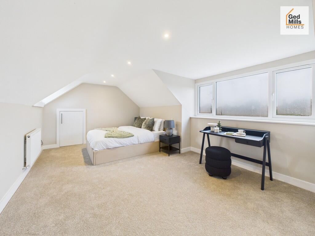 CAM04261G0-PR0117...