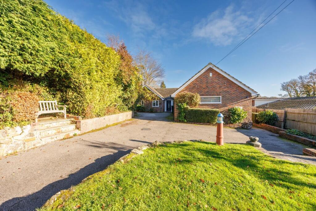 Walls_Sprout_Hill_Rotherfield_TN63QX_RootsProperty