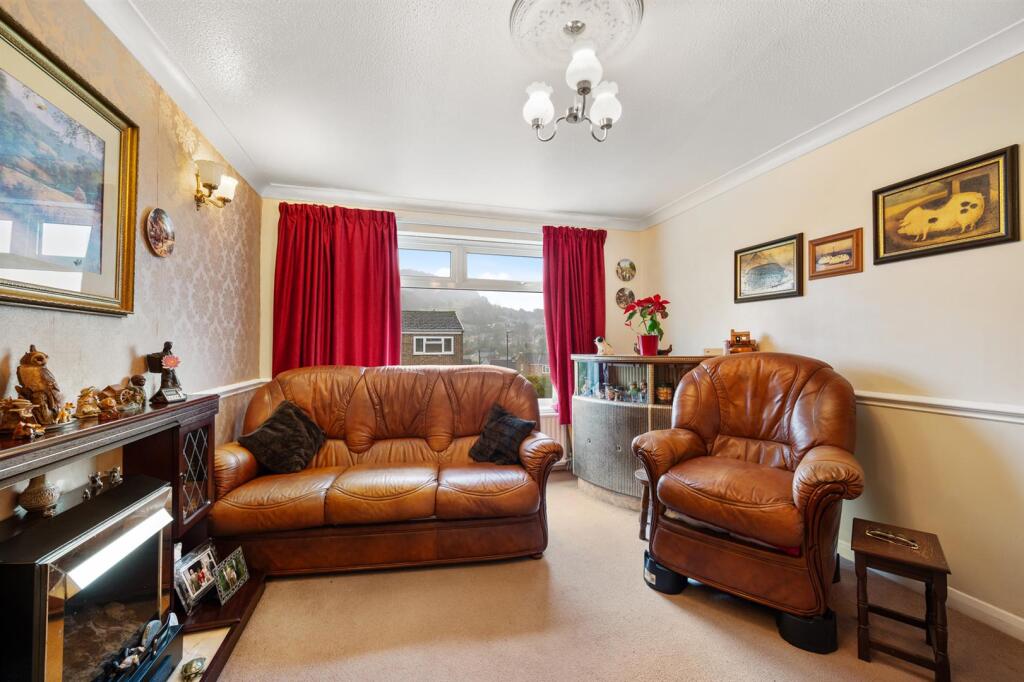 Sitting Room to window.jpg