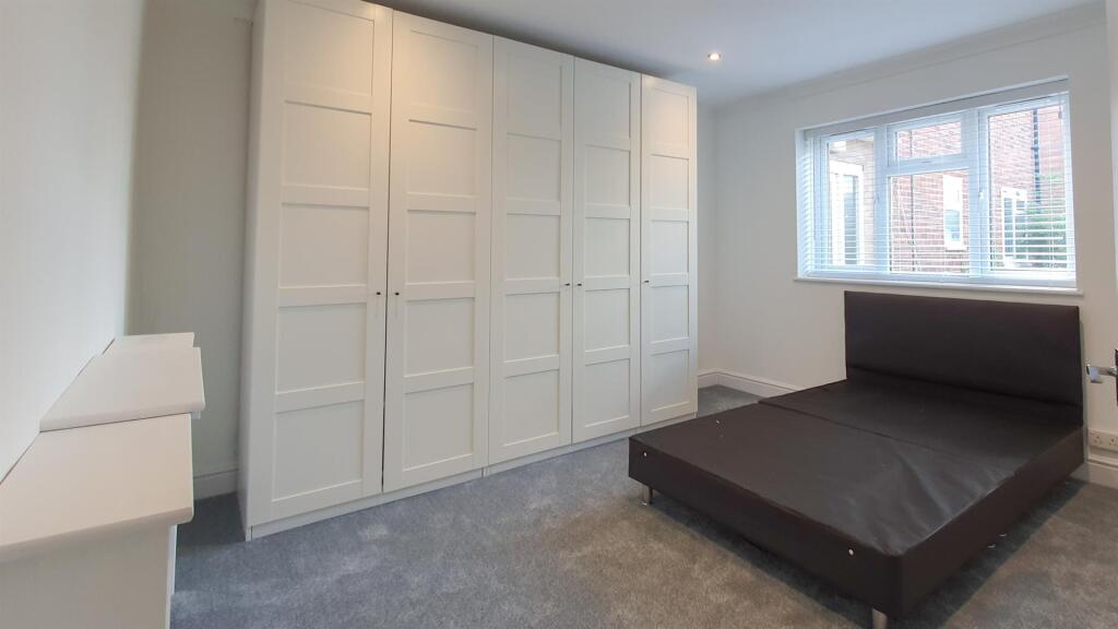 Bedroom.jpg