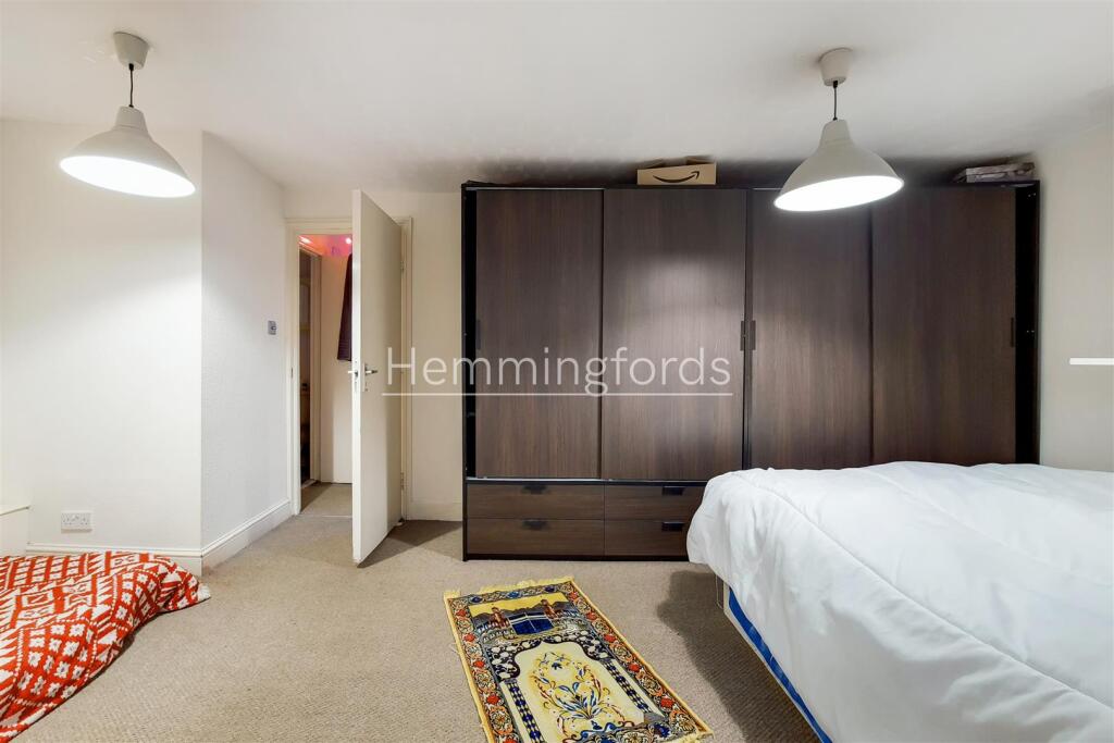 4_Bedroom-1.jpg