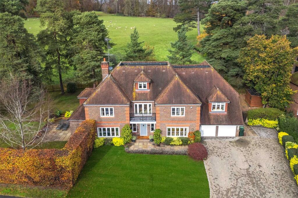 Beechwood Drive, Marlow, Buckinghamshire, SL7
