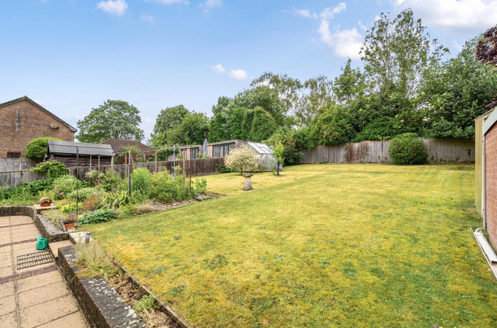 1303761-9-6841873...