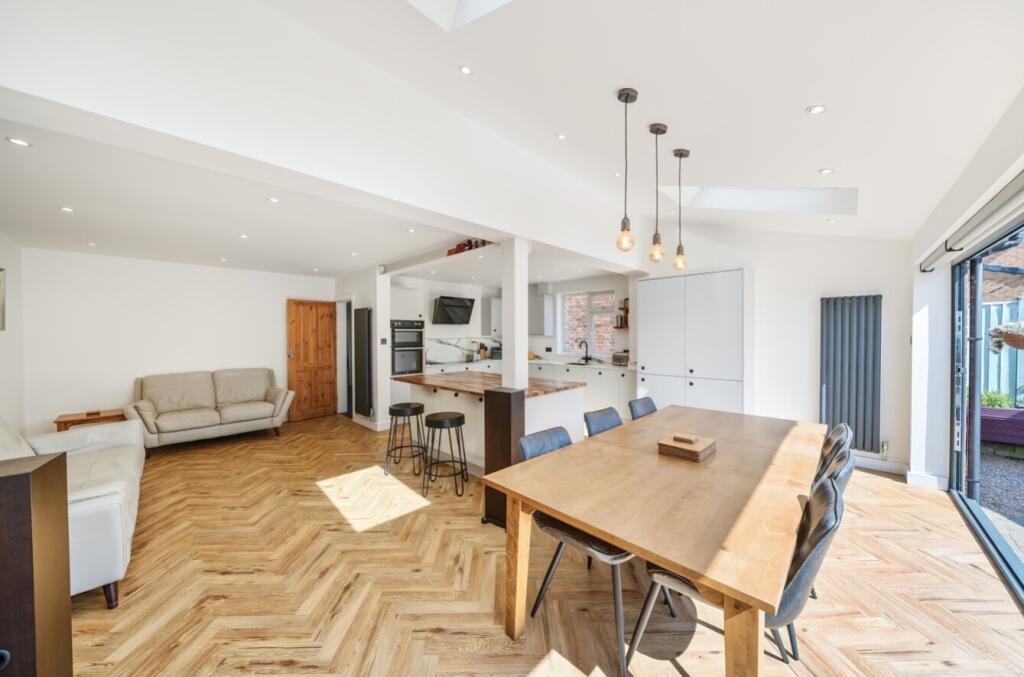 1315257-14-685fcb77b9669