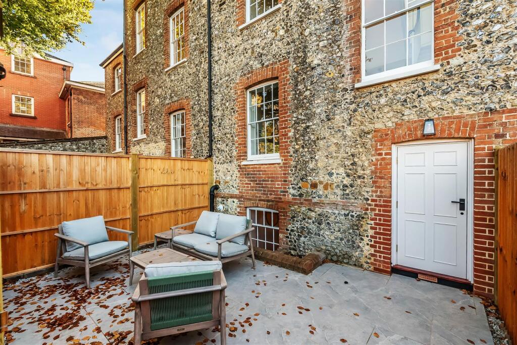 Yew-Tree-House-20.jpg