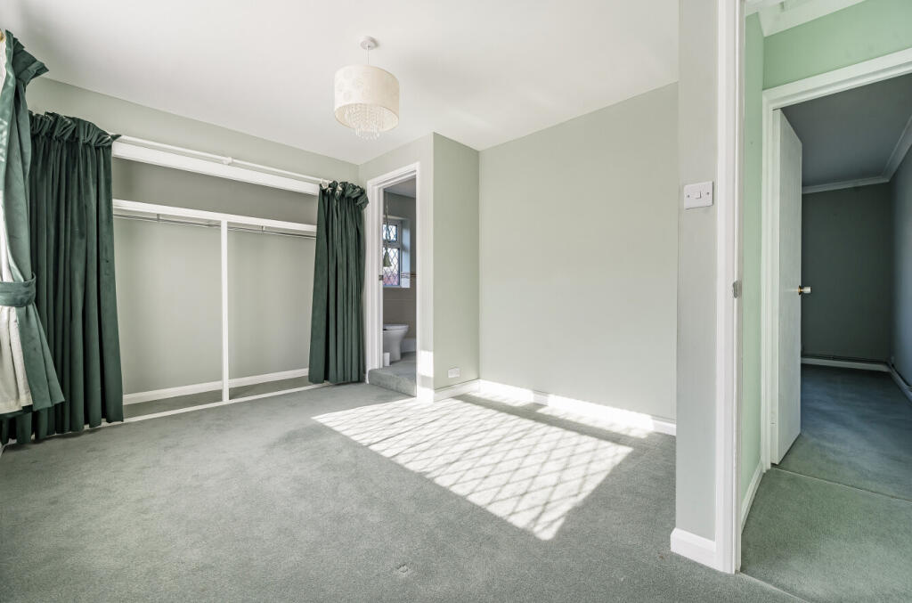 1360225-15-68dbab...