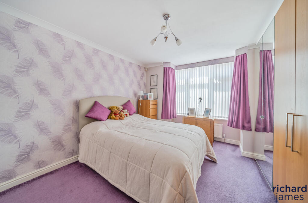 5d596dc3-29d2-4ee...