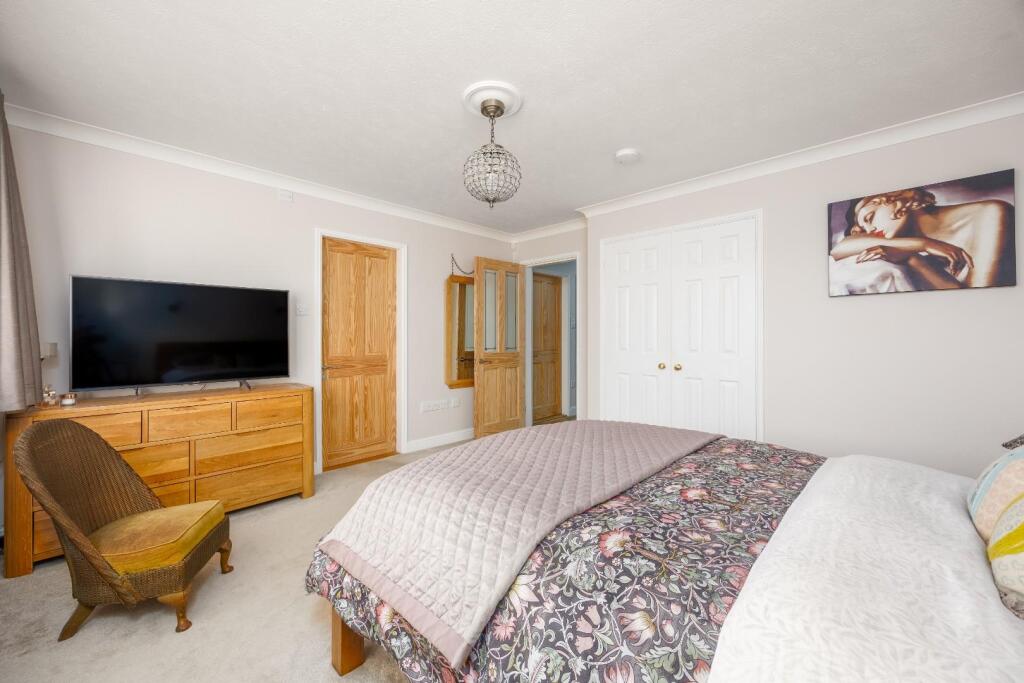 Walls_Sprout_Hill_Rotherfield_TN63QX_RootsProperty