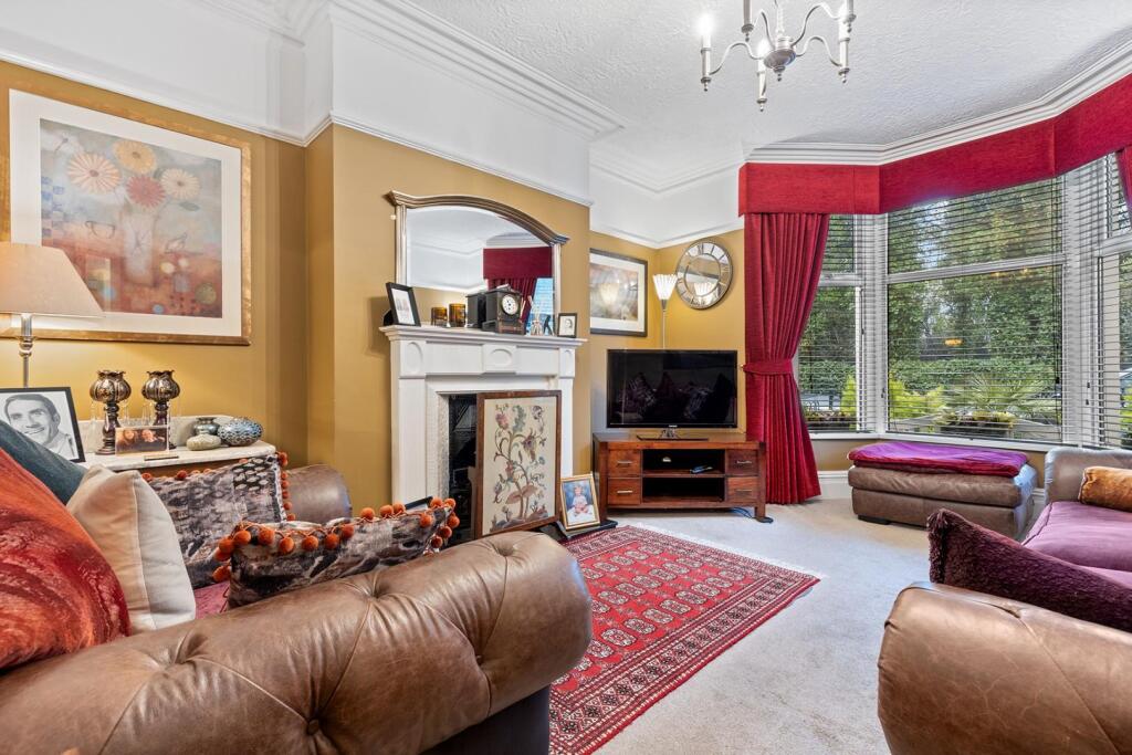 29 Victoria Crescent, Barnsley 04_297.jpg