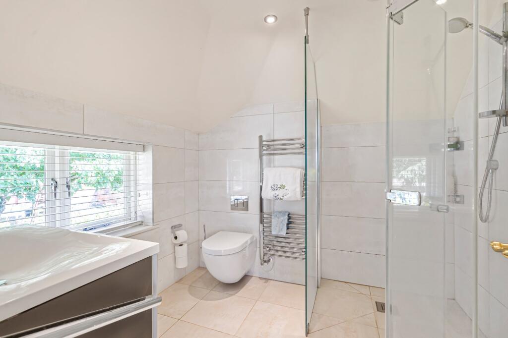 En-Suite To Master