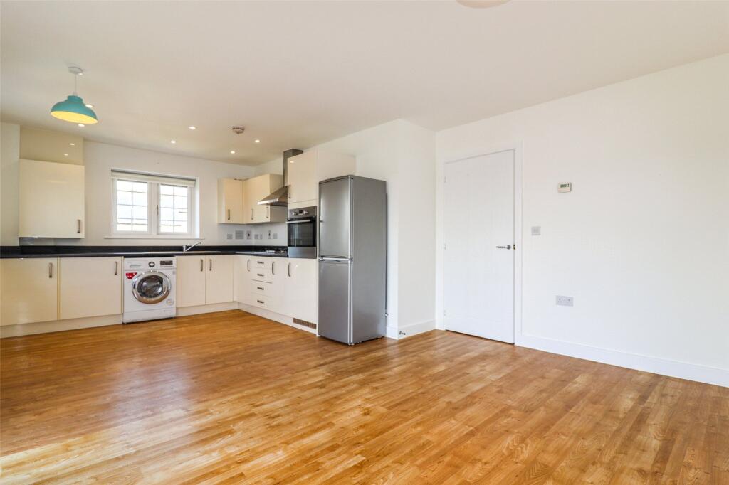 Kitchen/ Living Area