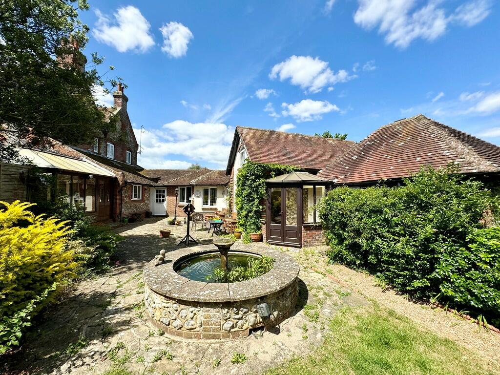 Tuts Cottage Wate...