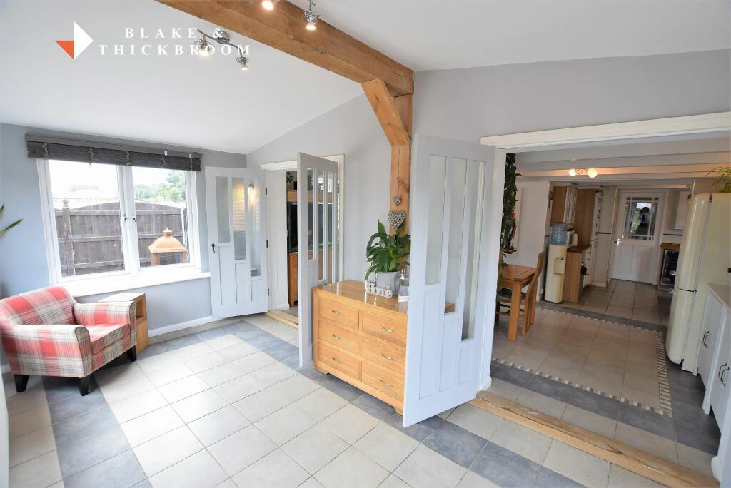 GARDEN ROOM