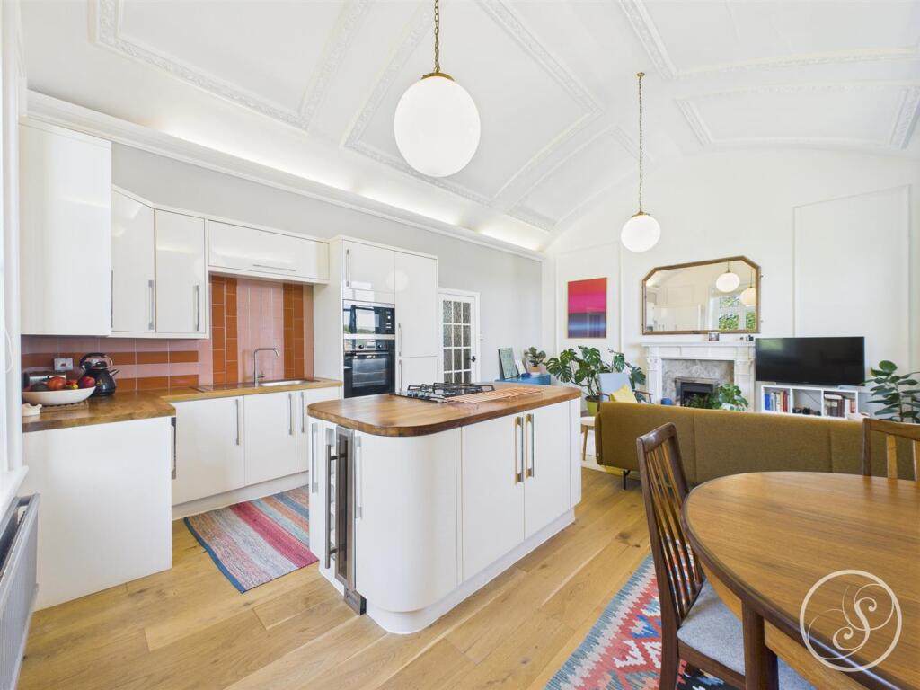 Living/kitchen/diner