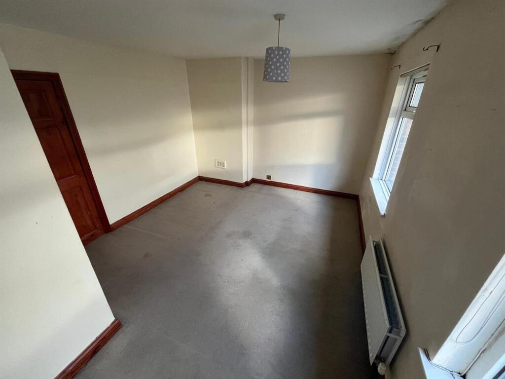 WhatsApp Image 2025-02-25 at 15.32.41 (1).jpeg