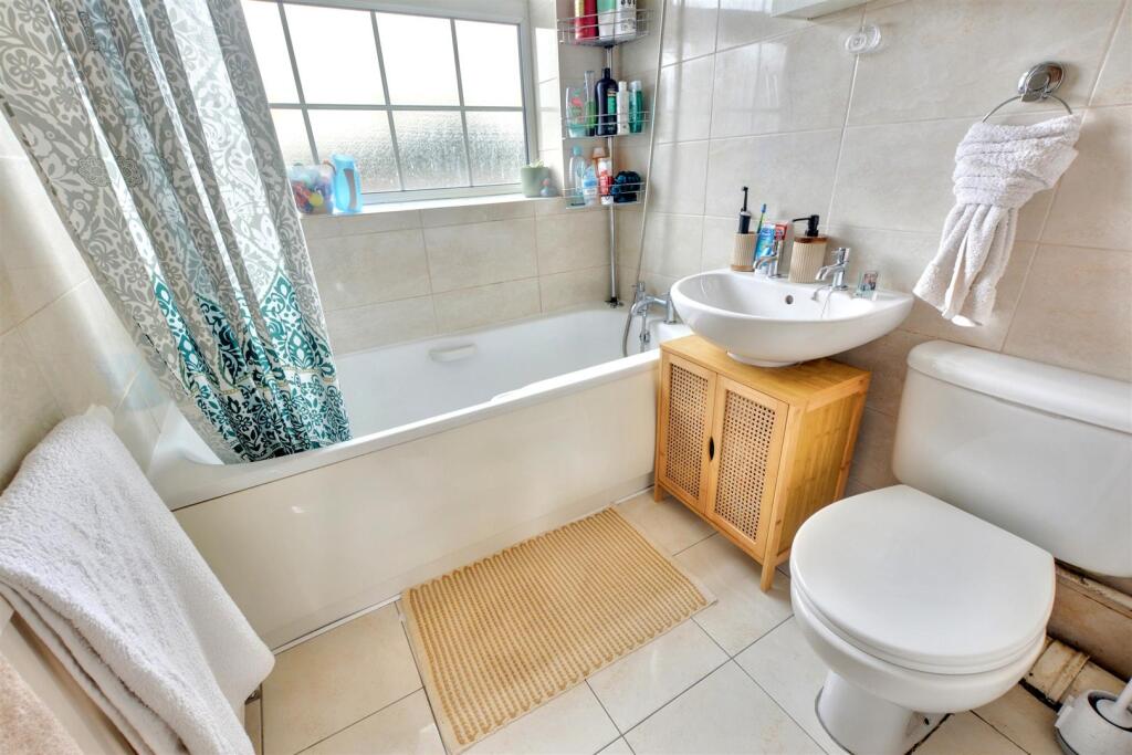 Bathroom.jpeg