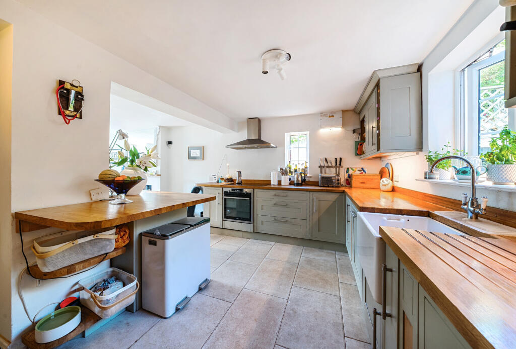 1324480-10-6874cd...