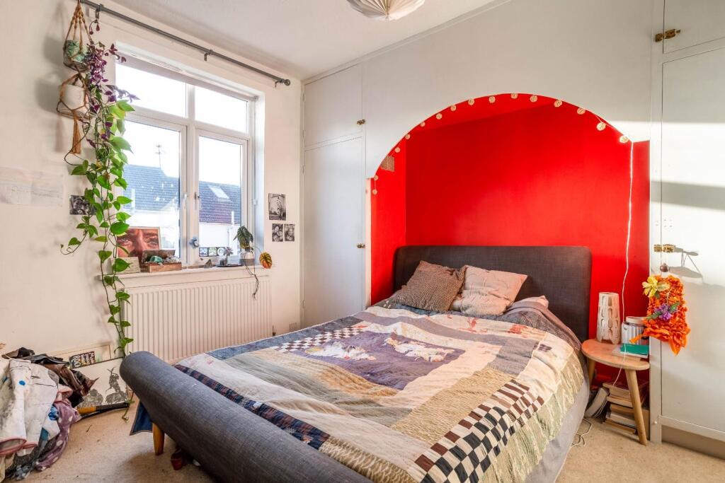 Bedroom (2).jpg