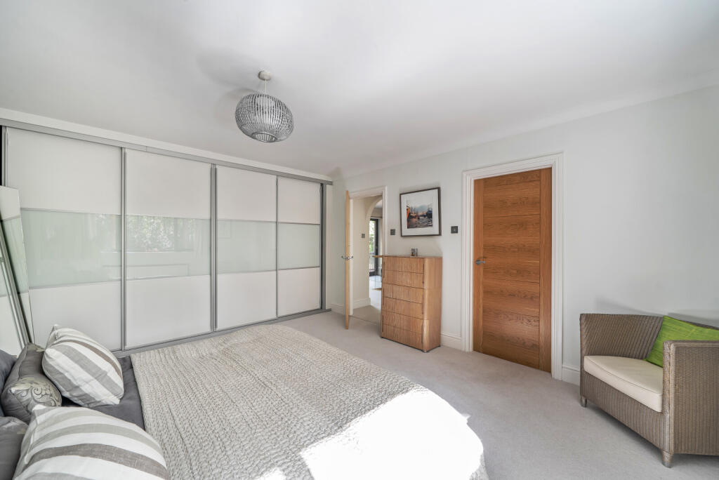 1348601-19-68bf20...