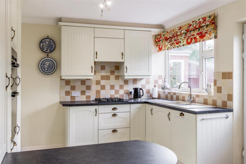 24 Winston Gardens (Boston)-27.jpg