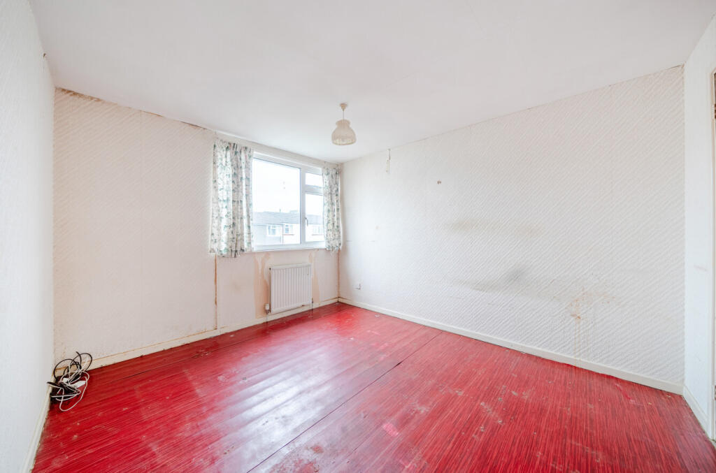 1364718-8-68ee42d...