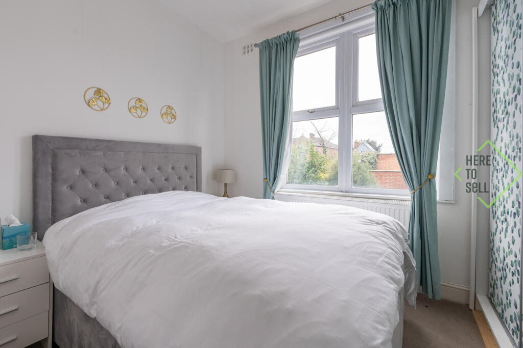 Beaconsfield Road, New Southgate, London, N11