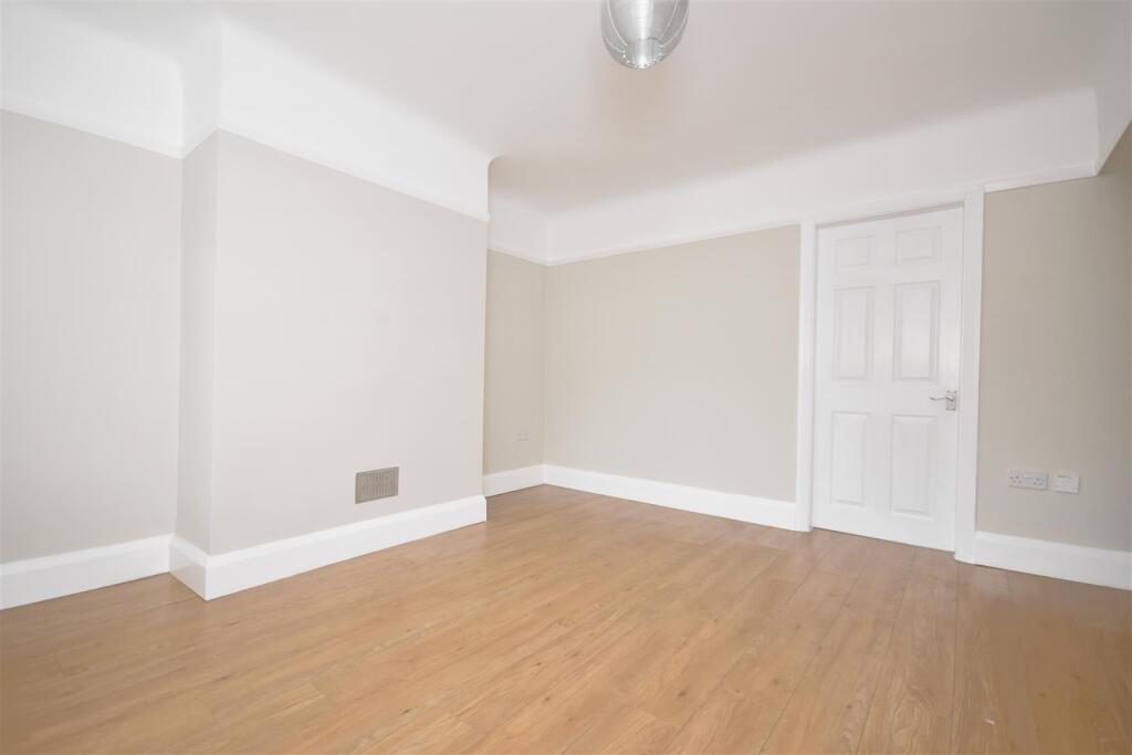 DSC_0095 - Copy (4).JPG