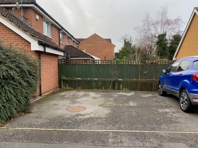16 Victoria Gardens parking.jpg