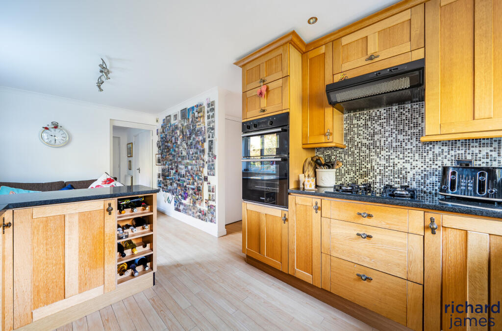 a25f476663024b9d8858e5778e0080d7