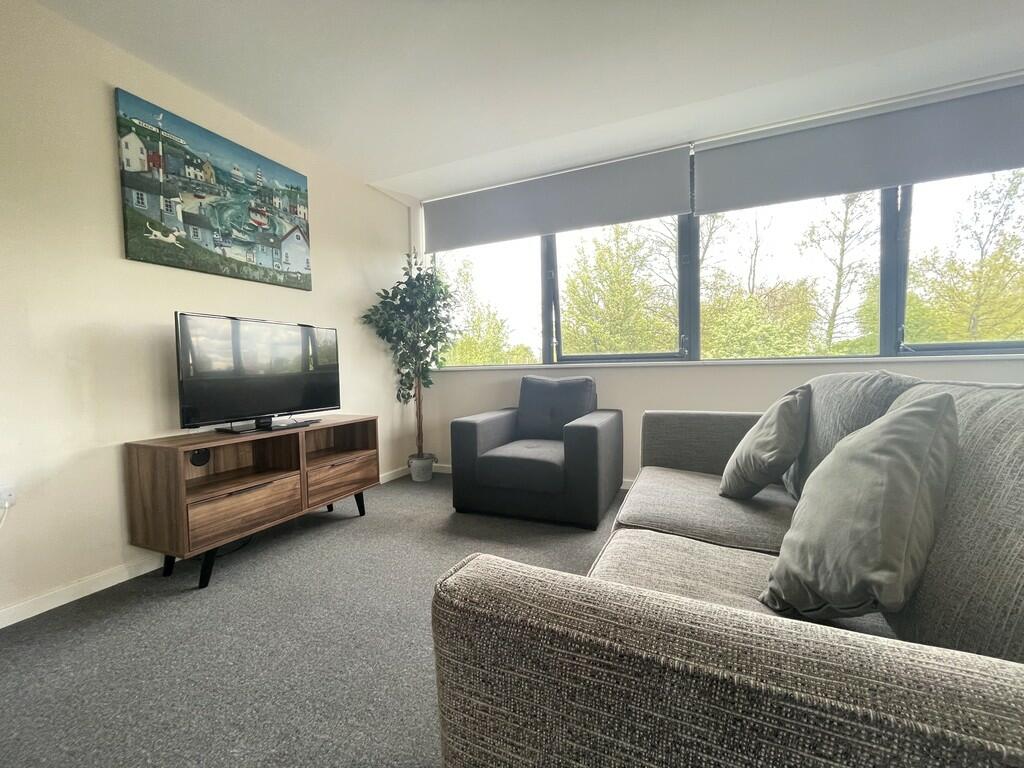 20 Sandringham Ho...