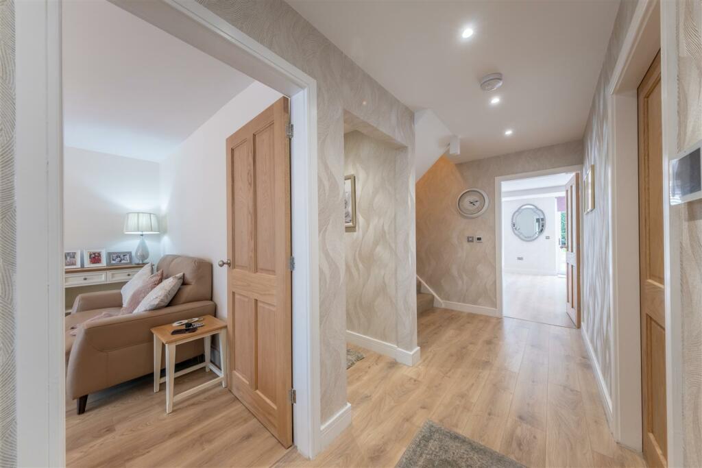 127a Crewe Road-023.jpg