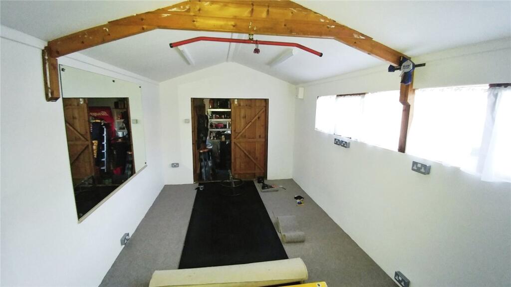 Garage/Office