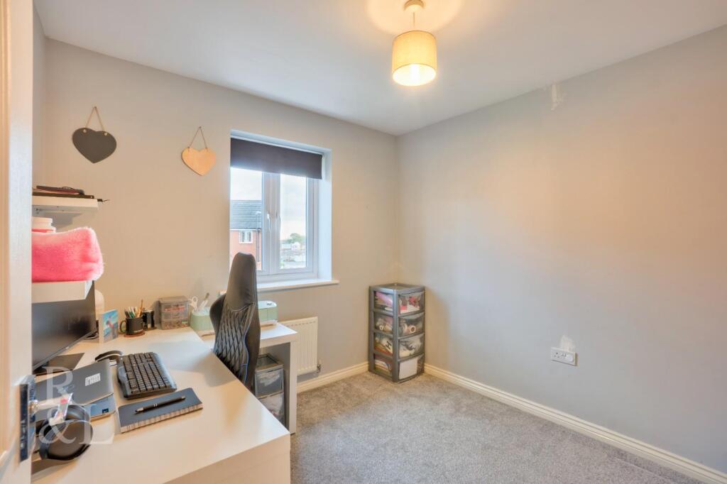 6 Wedgewood Way (20).jpg