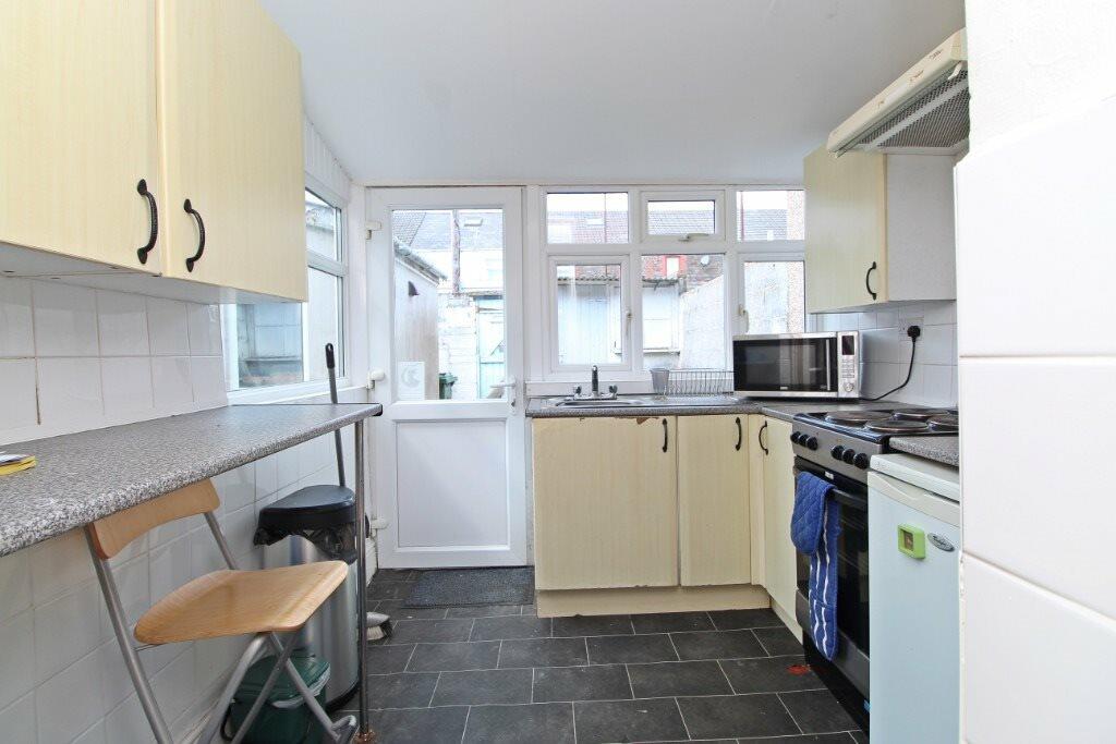 6_Kitchen