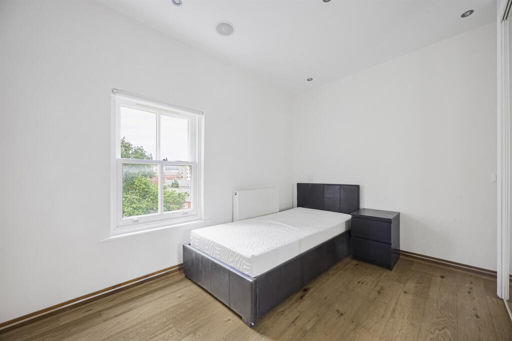 Second bedroom